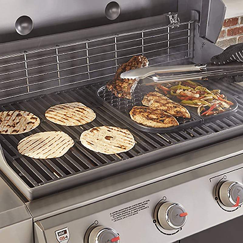 Load image into Gallery viewer, Weber Grill and Griddle Station Gourmet BBQ System
